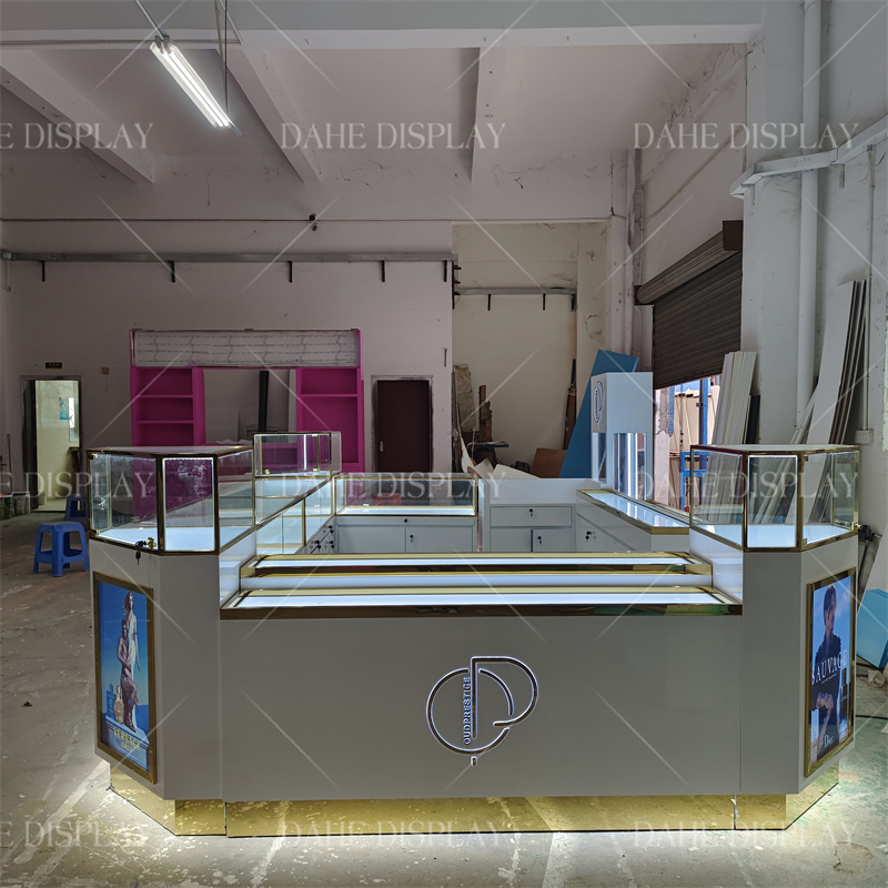 Vitrine de parfum personnalisé - Perfume In Fragrance Shop avis et prix
